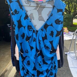 New York & Company Blue and Black Floral sleeveless top